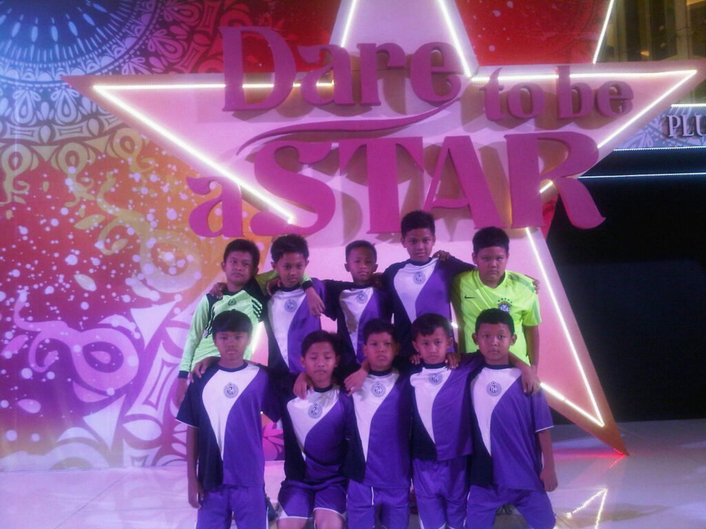 Tim Futsal SDIT THI Tangerang Juarai Turnamen Futsal “Dare to be a STAR”